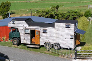 Illustration for article titled Crazy Wooden Homes on Wheels Are Ripped Out of Victorian Dreams